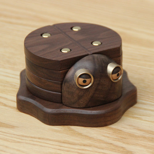 The Beetle Edit – Walnut & Brass Tea Coaster