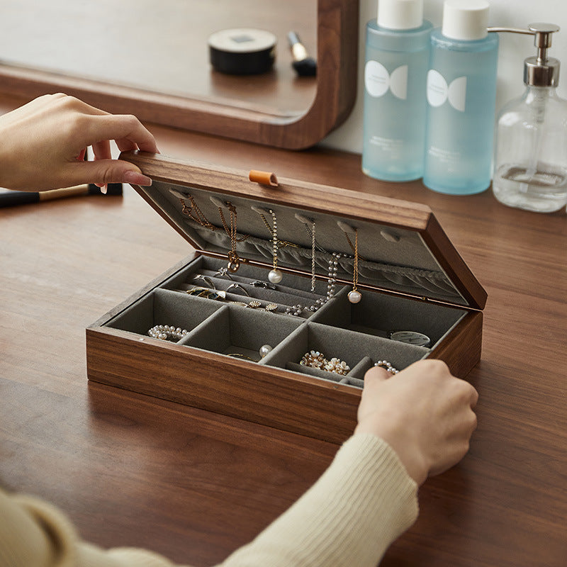 Large Capacity Walnut Jewelry Box